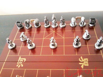 立体象棋曾在90年代国庆象棋赛盛行一时,而今已成历史。