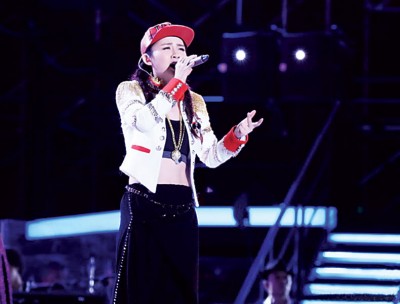 陈梓童带来了改编的《刀马旦》,发挥其擅长的R&B曲风。