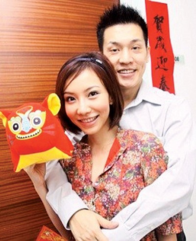 家庭、事业看似美满的林佩盈正与丈夫办离婚,震惊娱乐圈。