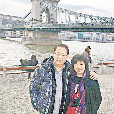 刘家豪和梅小青正在欧洲旅行,充电后再在无线大展拳脚。
