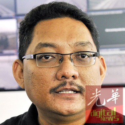 阿芝芝:技术人员正极力调查收费站断电原因。