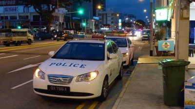 互殴事互殴事件惊动警方到场。起惊动警方到场。