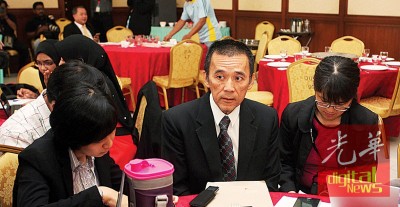 郑雨周为坚持本身理念,过去几年与同僚渐行渐远,他声称被攻击得体无完肤,但自己是遇强则强。