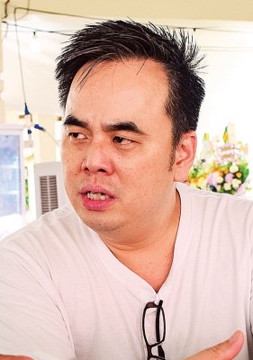 爱人吴适称。