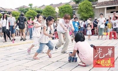 童年时,三五知己玩成团!