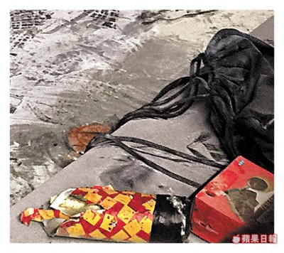 车厢座椅上,留有疑似发生爆炸的爆裂物。
