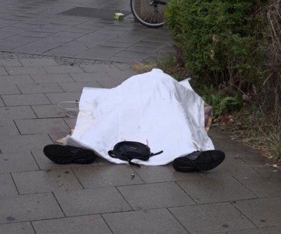 枪击事件造成10死。