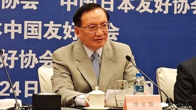 唐家璇认为中日不能“政冷经热”,希望日本经济界行动起来,促进中日政府关系好转。