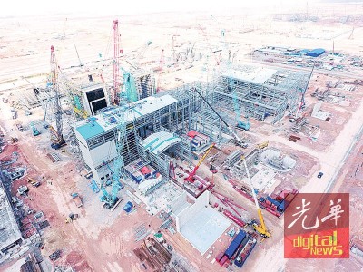 “皇家油提炼及石油化学综合发展”计划之建设工程如火如荼在开展着。