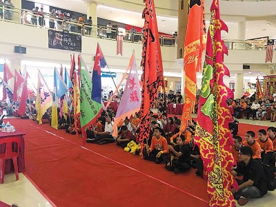 18支来自全马各地的醒狮队伍,参与全国传统狮艺争霸赛。