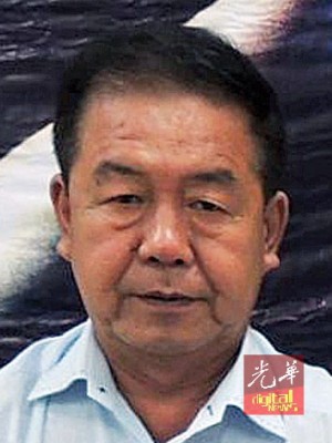 陈建宝:他亲自把居民反对外劳村签名备忘录交给佳日星。