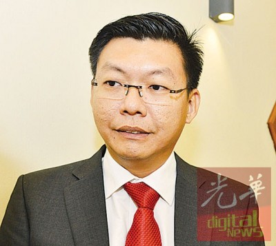郑来兴:将催促槟岛市政厅尽快批准申请,让店主尽早完工。