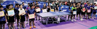 来自本地、新加坡、印尼和香港的选手齐聚一堂出席开幕,准备迎接挑战。