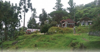 除了云顶和金马仑著名山景区,太平也有著名的拉律山,山上气候一样凉爽。