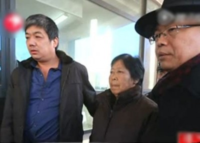 2014年,山东高院复查案件,聂树斌老人前往法庭。