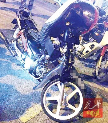 窃徒使用的摩托车。