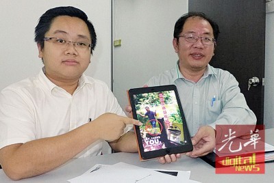 王宇航(左)指,行动党或考虑“成全”槟州民青团,把“我爱槟城”全民口号当作行动党的竞选宣言,旁为黄伟益。