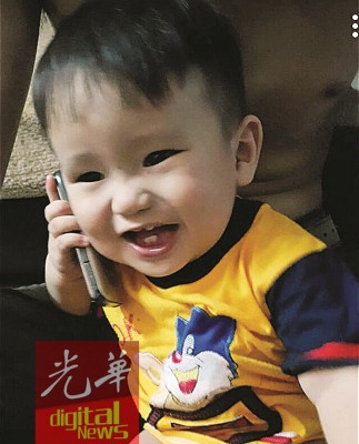 3岁的男童死者为奥尼丁,此为其年幼时照片。