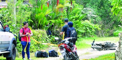 根据警方调查,死者林保孝先以摩托车撞嫌犯林贤孝的左脚,引起其怒意后,嫌犯与死者发生肢体冲突。