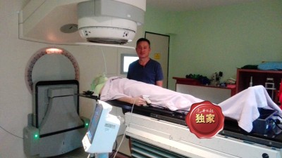 钱益祥前后做了9次化疗、35次电疗,坚强地与病魔抗战。