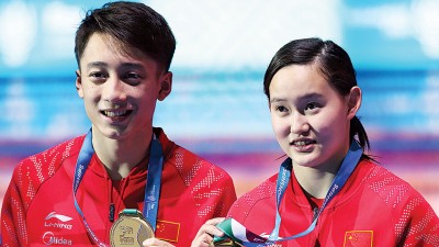 任茜/练俊杰夺得中国次日唯一的冠军。