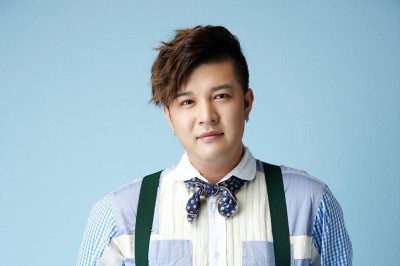起网友说双宋之亚代小男生得如Super Junior的神童。