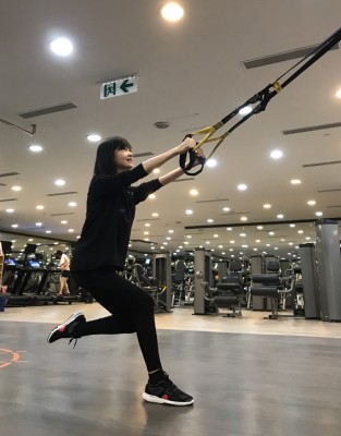 周慧敏。