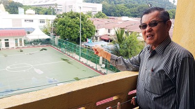 陈颖椿呼吁州政府搬迁位于非伊斯兰宗教地的5人足球场。