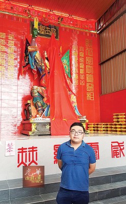 张盛丰:有了大士爷铜制金身,善信平日也可到大士圣殿膜拜。
