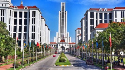 事发于易三仓大学附近。