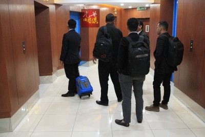 5名布城官员在进行了约1小时30分问话后离开。