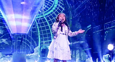 以《How Far I'll Go》出战。