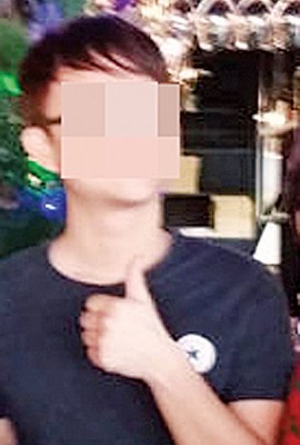 23岁的男生声称被老查某性骚扰。