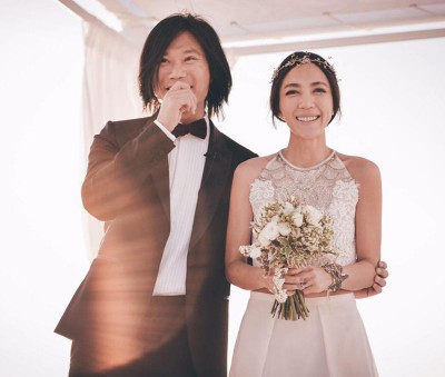 五月天玛莎跟设计师Vicky于2014年登记结婚。