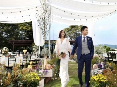 李诗英公开婚宴照片。