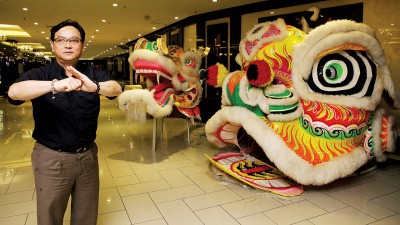 方万春诚邀武林好手以文论武,让武术界能“武”还能“文”。