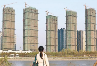 中国楼价持续高企,多地加强楼市调控措施。