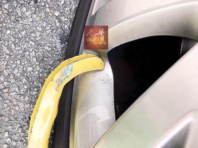 被划损的车轮岗留下痕迹。