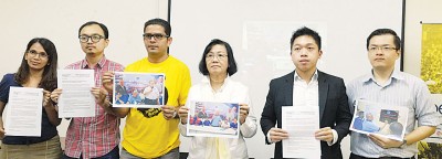 曼迪星（左3起）、玛丽亚陈、廖文轩与净选盟代表一同召开记者会。