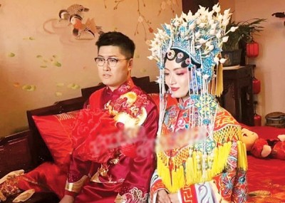 吴锦华和沈佳妮的婚礼,引起舆论哄动。
