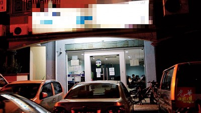非法赌博中心处于“高警戒”状态,任何风吹草动就关门走人。