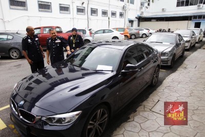 警署以抓行动中从获5辆车。