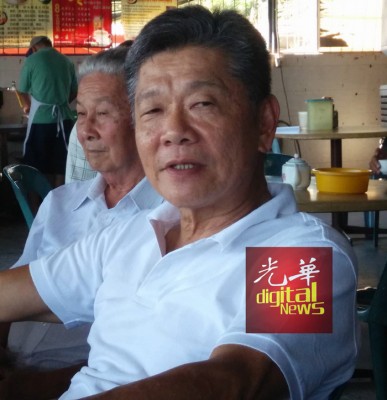 林水镇:虽然收购商不断压底猪农们的生猪收购价,然转卖的价钱却不减反增,令业者们愤愤不平。