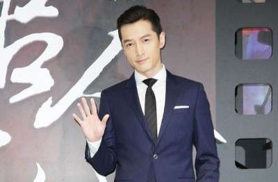 胡歌形象好,几乎没负评。