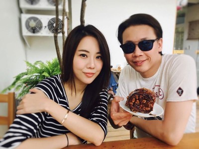 陶喆与老婆Penny感情甜蜜。