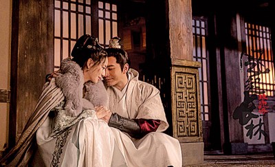 《琅琊榜之风起长系统》佟丽娅与黄晓明之感情戏很讨喜。