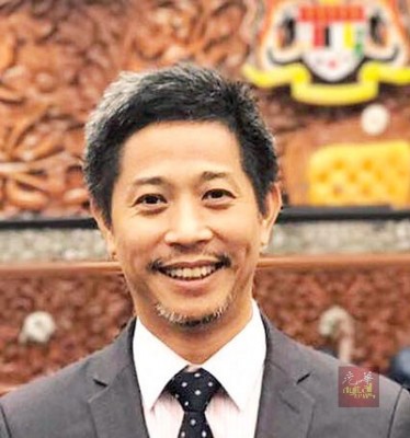 公正党亚罗士打国会议员魏晓隆接受本报电访,询及他是否会回到家乡,槟城竞选时,他表示将捍卫目前选区,除非党有另外安排。