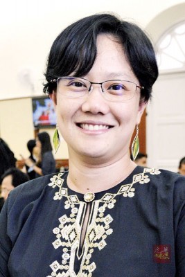 传叶舒惠以个人原因向槟州行动党表明去意不上阵。