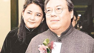 胡慧中(左)并未到法庭支持丈夫。