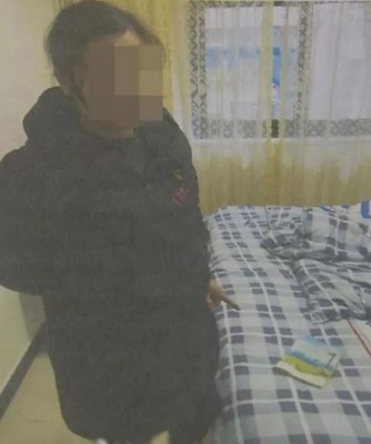 肖妇指认证据。
